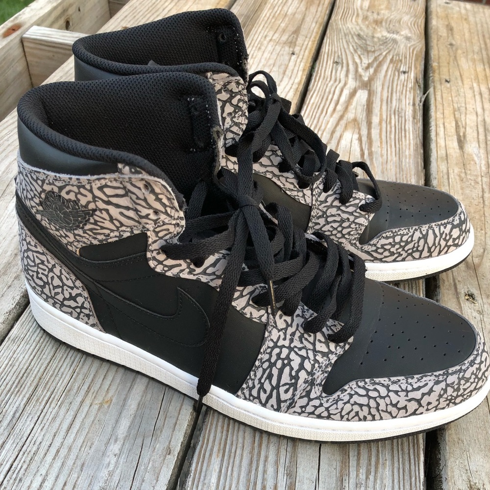 Jordan 1 Retro High “Black Elephant Print”
